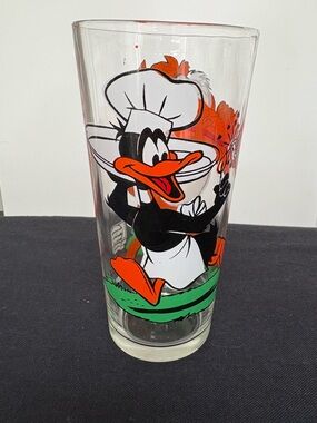 Vintage 1976 Daffy Duck Chef Glass - Pepsi Collection Series